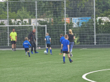 Laatste training S.K.N.W.K. JO10-1 (partijtje tegen de ouders) van woensdag 22 mei 2024 (41/133)